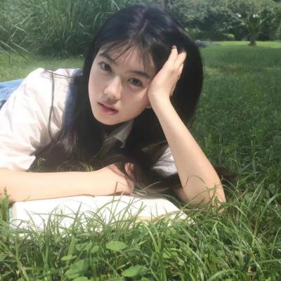 踮起脚尖靠近你